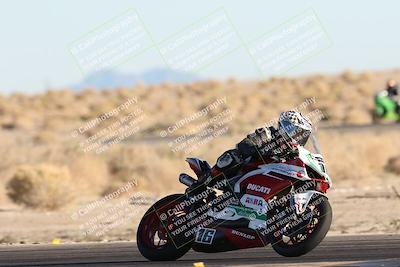 media/Dec-07-2025-CVMA (Sun) [[3e7d2de5dc]]/Race 16-Formula Middleweight/